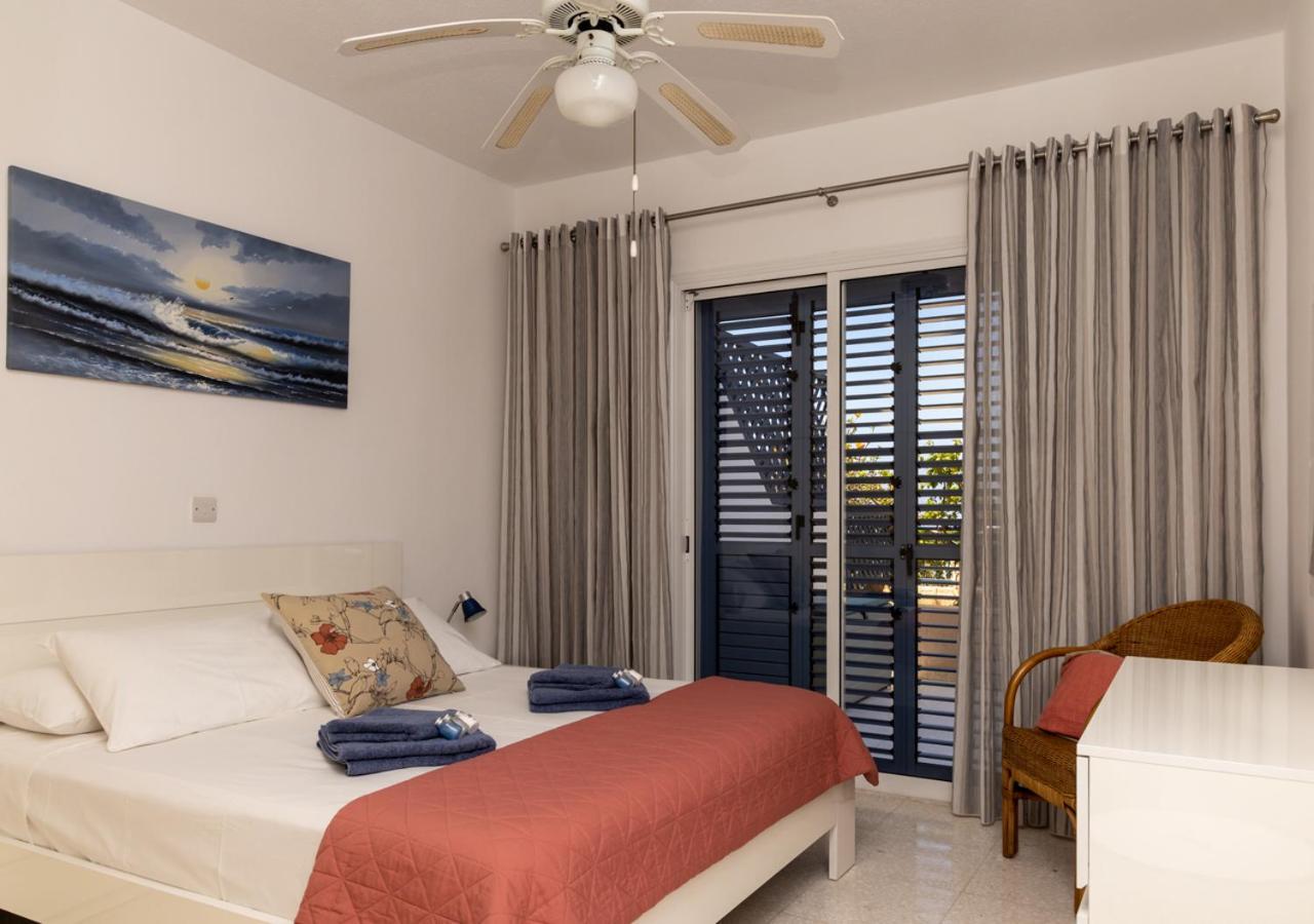 105 Kings Palace - Fabulous 2 Bed, 2 Bath, Large Patio With Garden - Sea Views Paphos 外观 照片