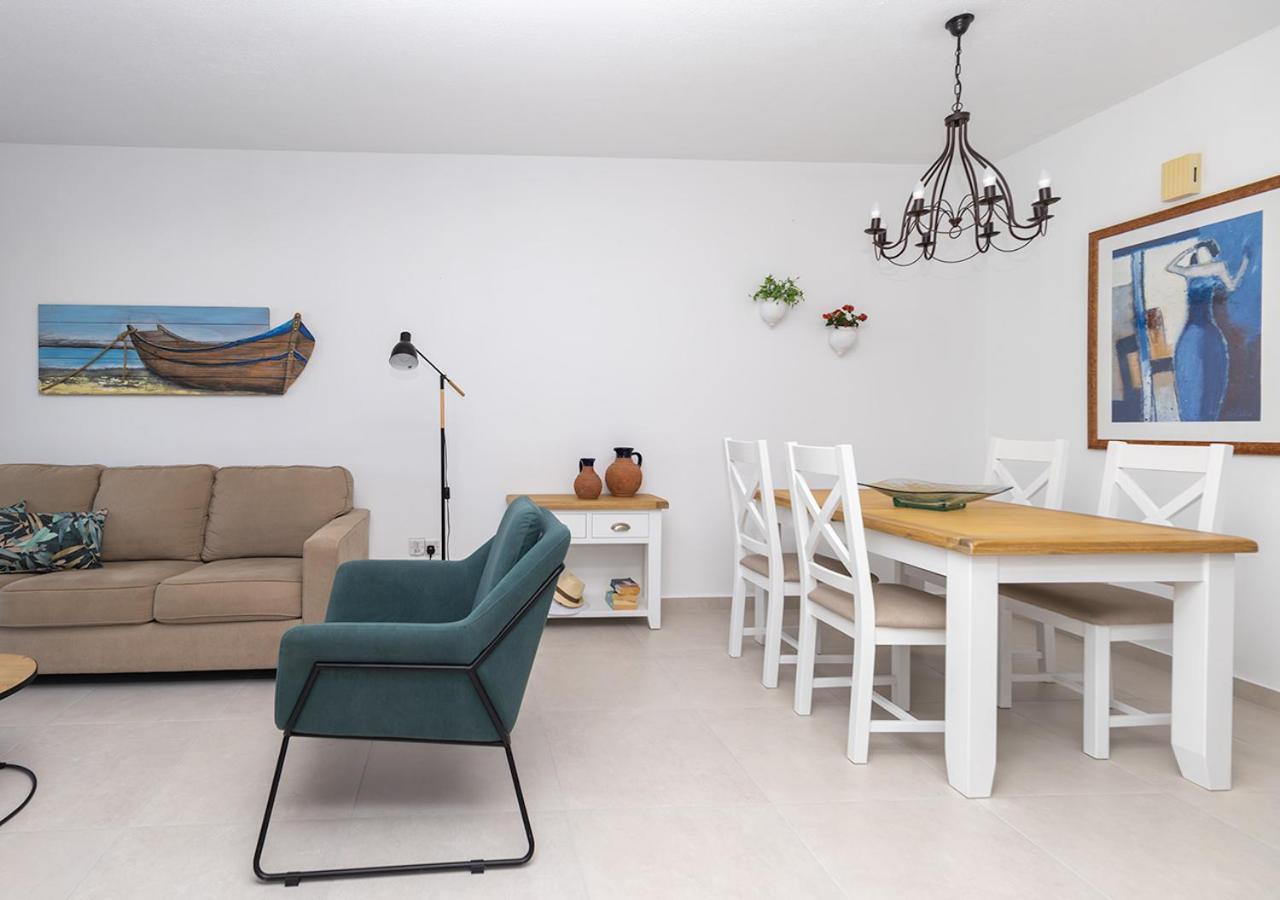 105 Kings Palace - Fabulous 2 Bed, 2 Bath, Large Patio With Garden - Sea Views Paphos 外观 照片