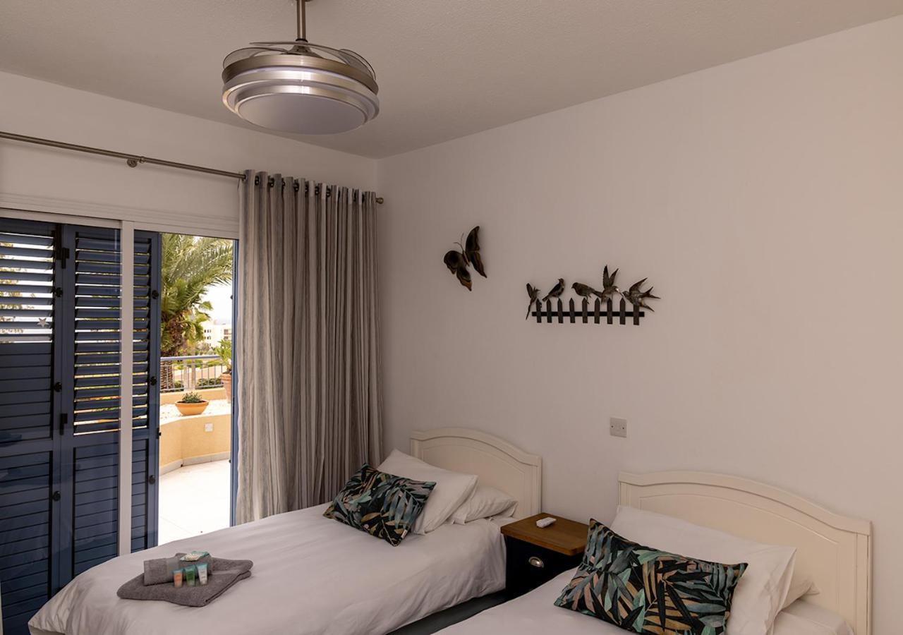 105 Kings Palace - Fabulous 2 Bed, 2 Bath, Large Patio With Garden - Sea Views Paphos 外观 照片