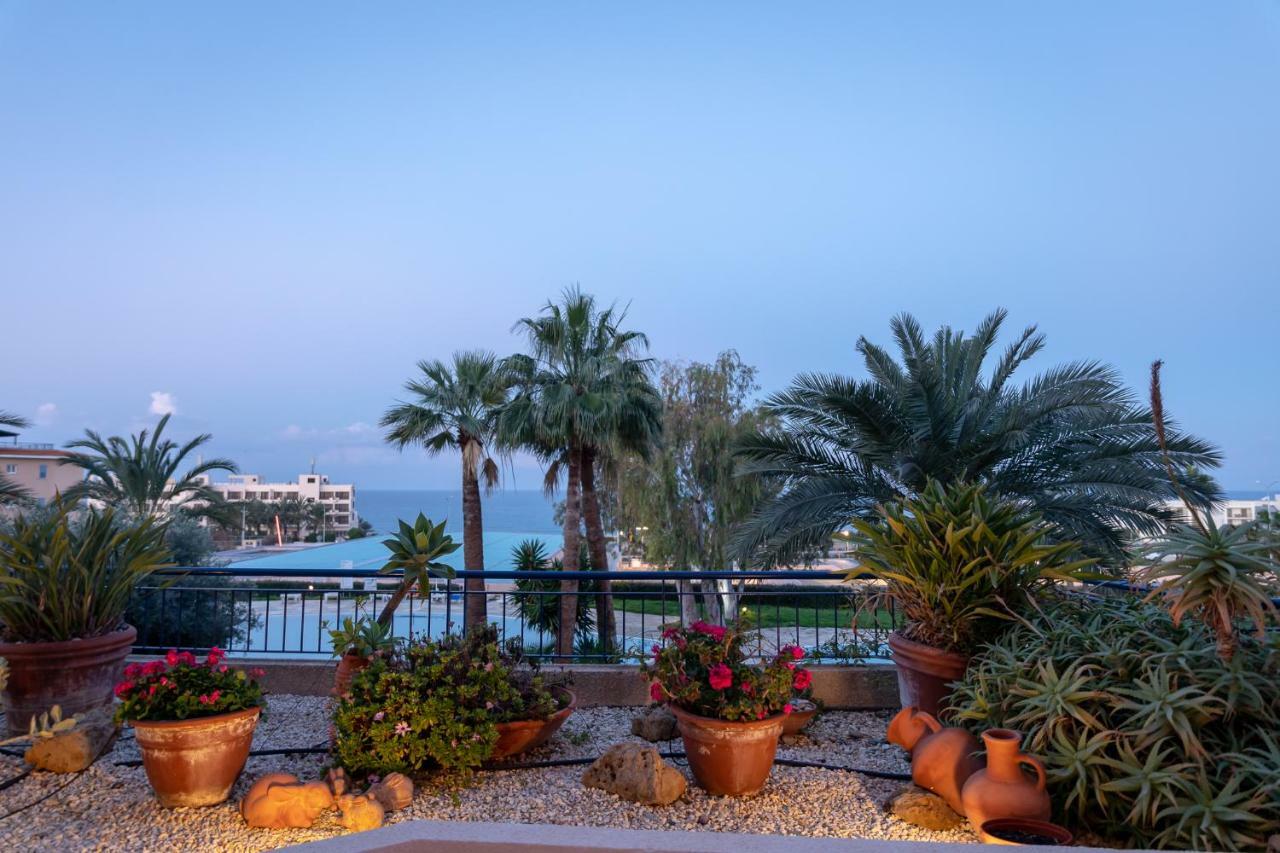 105 Kings Palace - Fabulous 2 Bed, 2 Bath, Large Patio With Garden - Sea Views Paphos 外观 照片