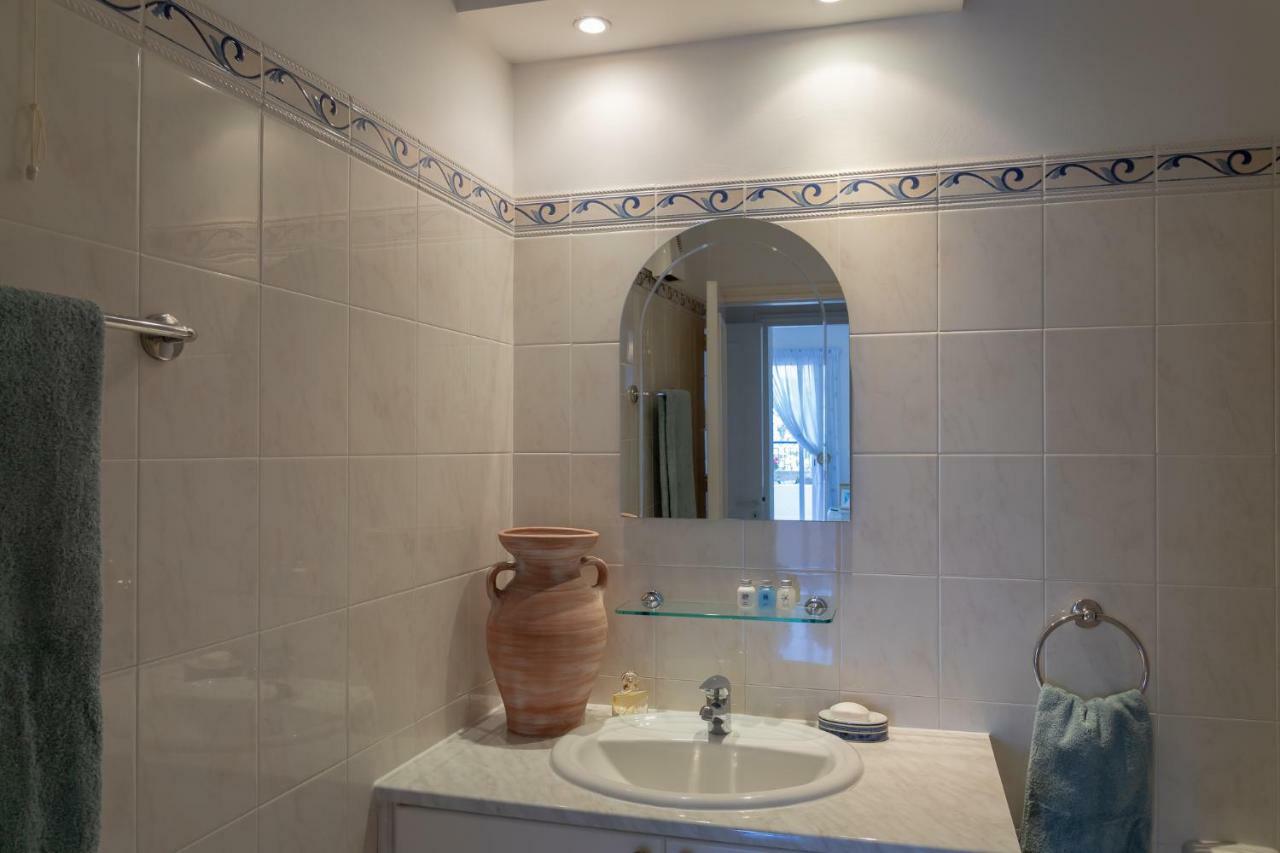 105 Kings Palace - Fabulous 2 Bed, 2 Bath, Large Patio With Garden - Sea Views Paphos 外观 照片